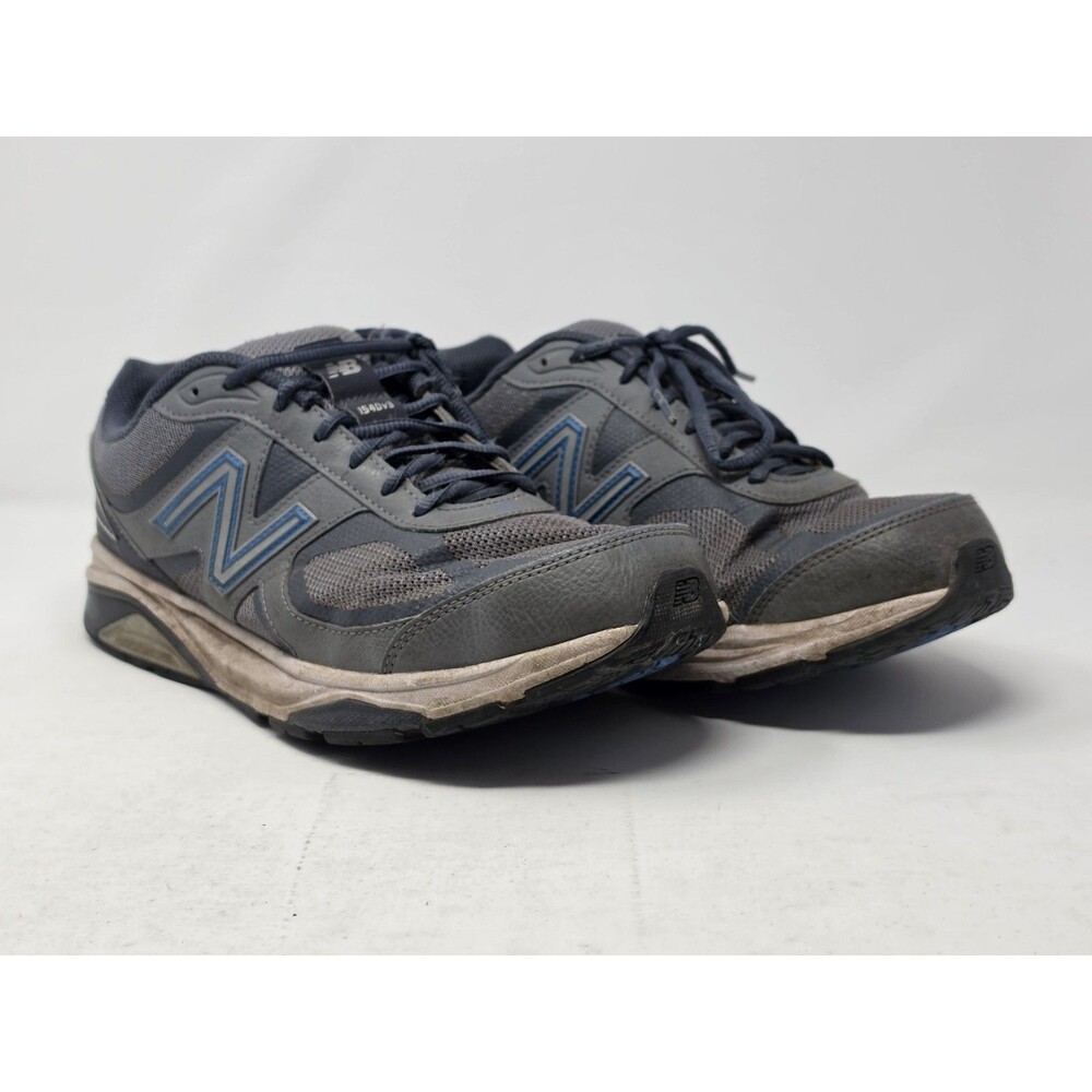 New Balance 1540v3 Mens 9.5 Width 4E Running Shoes Grey Blue Sneakers